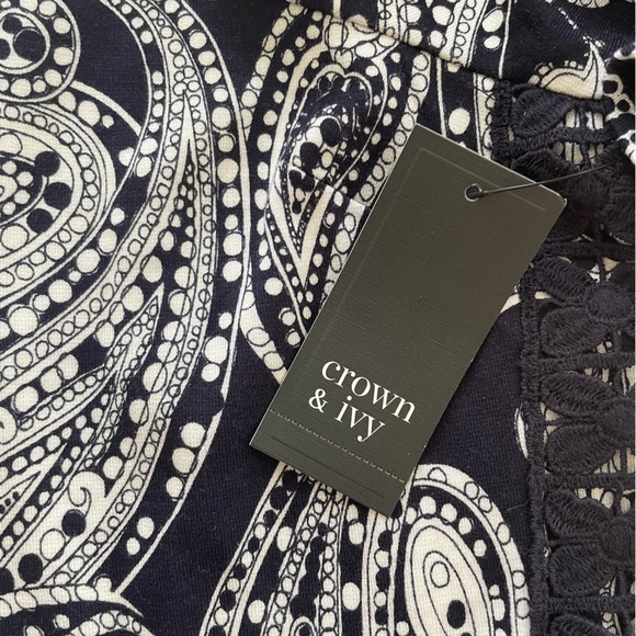 NWT Crown & Ivy Navy Blue White Paisley Knit Top XXL - Picture 5 of 5